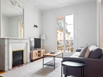 Charming Two Bedroom Apartment in Paris, Paris Amsterdam Apartments for Rent