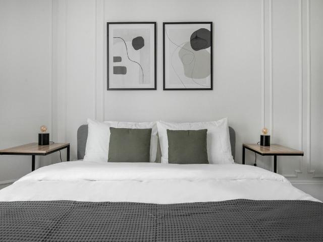 Charming Two Bedroom Apartment in Paris, Paris Amsterdam Apartments for Rent
