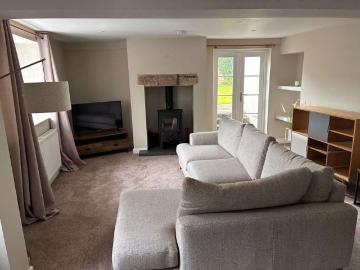 Charming two bedroom cottage in excellent condition, just a short stroll from Cockermouth town centre
