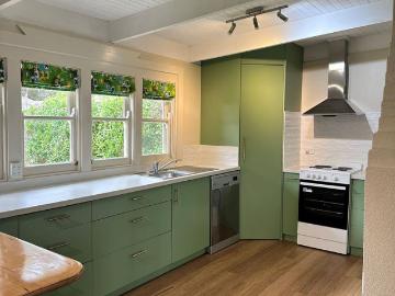Apartment for rent in Lethbridge - Parking
