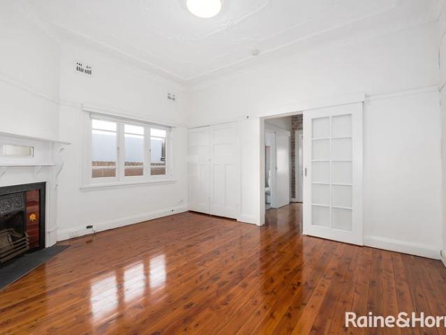 Charming Two Bedroom Cottage