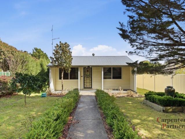 Charming Two Bedroom Cottage