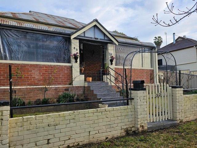 Charming Two Bedroom Cottage