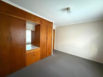 Charming Two Bedroom Flat in Prime Location