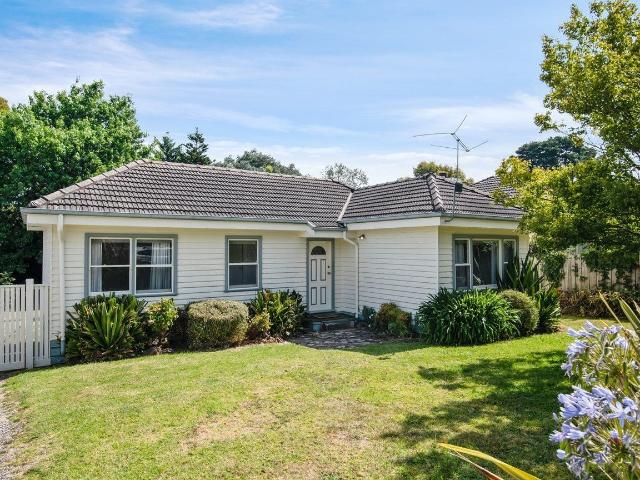 Charming Two Bedroom Home in a Convenient Croydon Location 5 MONTH LEASE ONLY