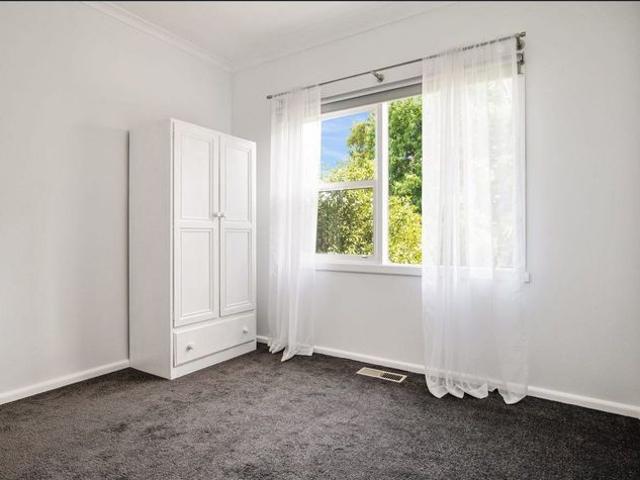 Charming Two Bedroom Home in a Convenient Croydon Location 5 MONTH LEASE ONLY