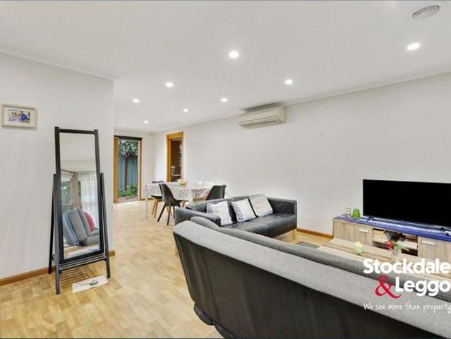 Charming Two Bedroom Home in a Quiet Location