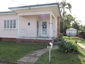 Charming two bedroom home in close proximity to everything!