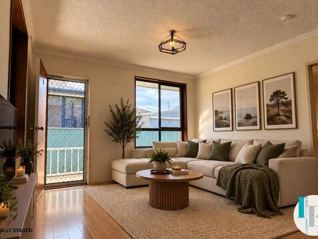 Charming Two Bedroom Home in the Heart of Lake Illawarra