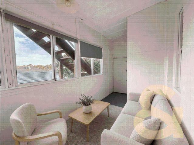 Charming Two Bedroom Lower Level Duplex in a Prime Coogee Location