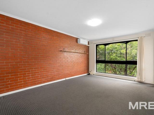 Charming two bedroom oasis
