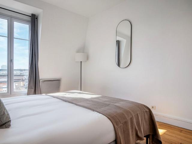 Charming Two Bedroom Oasis in Jardin des Plantes, Paris Amsterdam Apartments for Rent