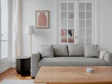 Charming Two Bedroom Retreat in Paris