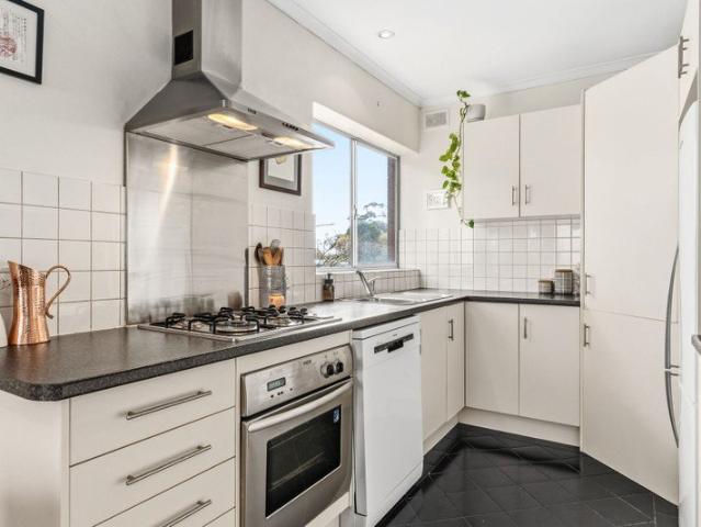 Charming unit offering a lifestyle of comfort and convenience awaits you