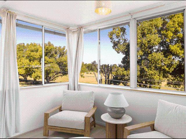 Charming Unit in an Unrivalled Location