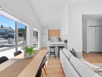 Charming Unit in Kings Meadows Awaits!