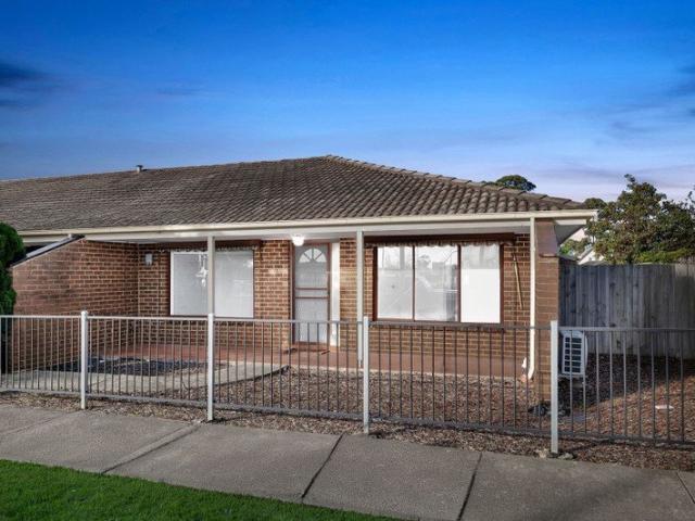 Charming Unit in Prime Cranbourne Location
