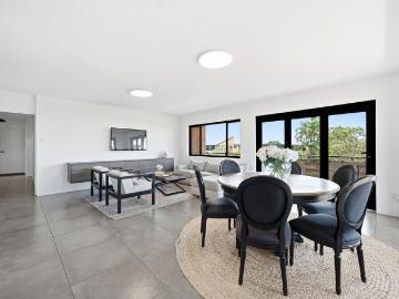 Charming Unit in the Heart of Clayfield