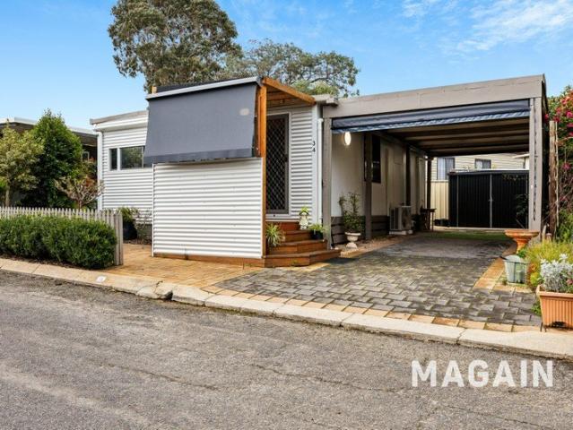 Charming Unit in Woodcroft Park Residential Village