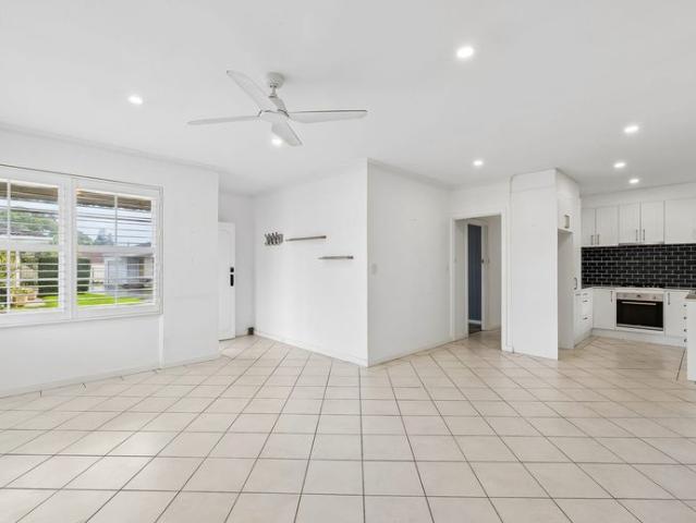 Charming Unit Living in Glenelg North