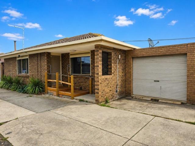 Charming Unit with Exceptional Convenience