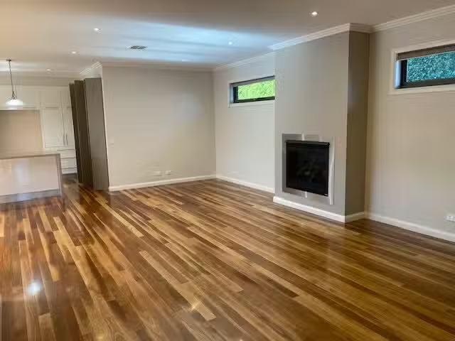Nice Unit 1/2 Arvern Ave, Avondale Heights VIC 3034