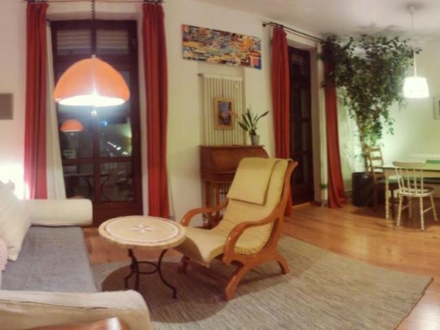 Charming Vintage Apartment in Prime Location – Cozy, Convenient, Central, and Adjacent to Nymphenburg's Prestigious Villa Quarter!, Munchen Amsterdam Apartments for Rent
