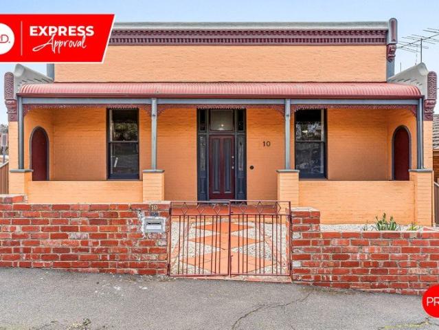 Charming Victorian Character in a Prime Bendigo Location