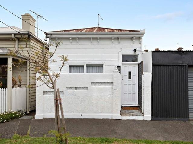 Charming Victorian Residence in Prime Albert Park Location / 3 month lease