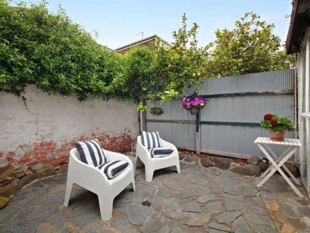 Charming Victorian Residence in Prime Albert Park Location / 3 month lease