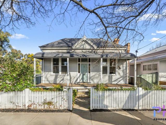 CHARMING VICTORIAN WEATHERBOARD HOME IN THE HEART OF BENDIGO