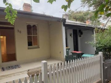 Charming Victorian Terrace in quiet loacation