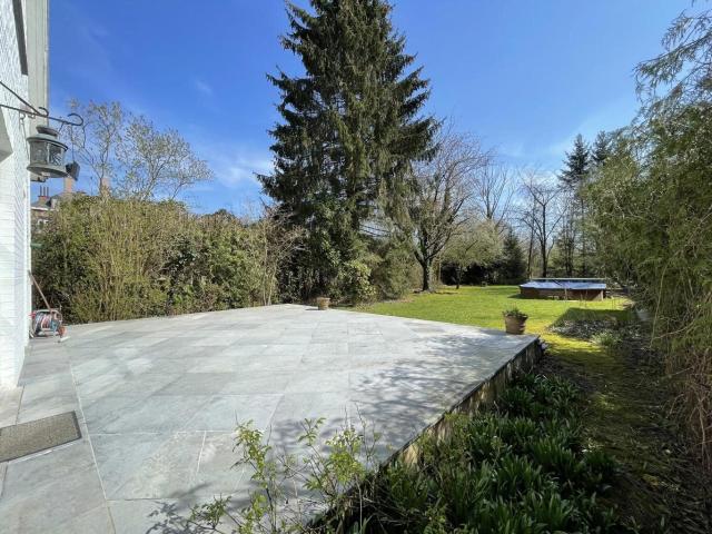 Charming villa with garden and pool