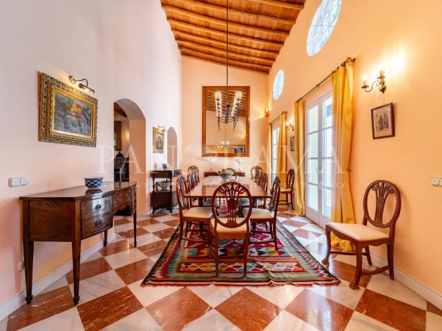 Charming villa in the center of Marbella, just a 10 minute walk from the old town