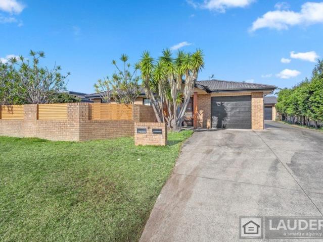 Charming Villa in a Sought After Old Bar Location