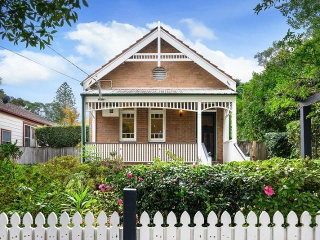Charming Wahroonga family home in walk to rail location