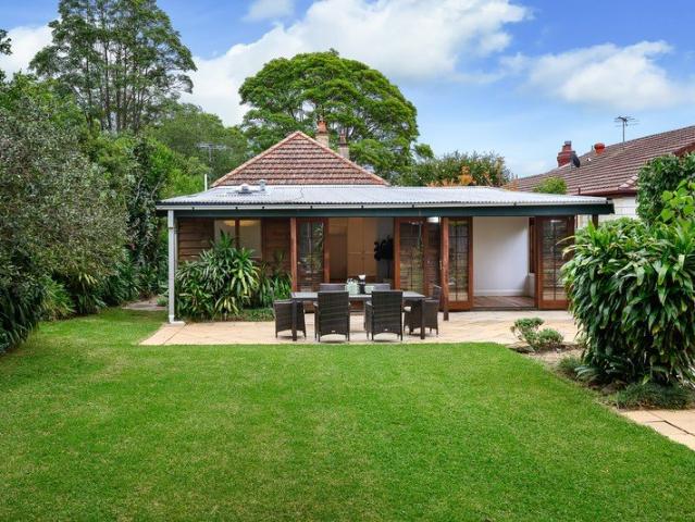 Charming Wahroonga family home in walk to rail location