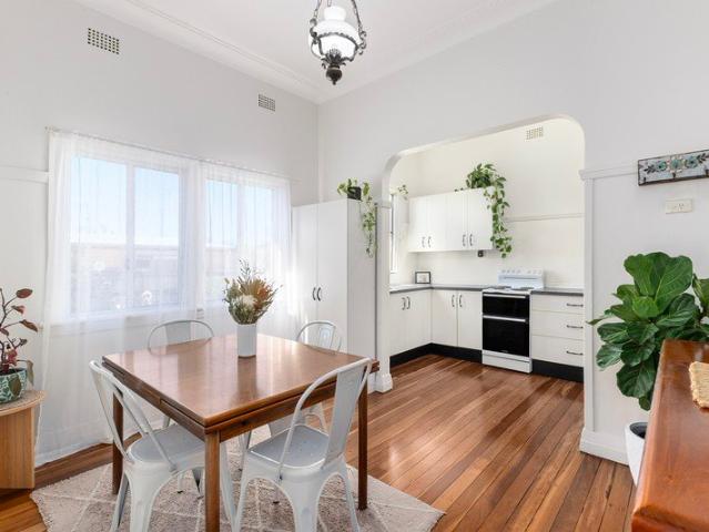 Charming Wardell home with prime 'walk to everything' appeal