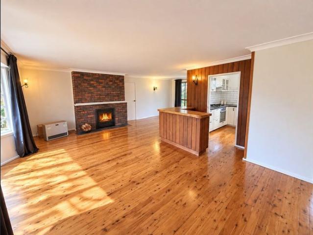 Charming Wentworth Falls Home with Flexible Living & Beautiful Gardens!