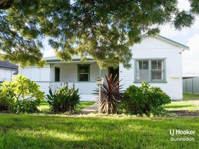Charming Weatherboard Cottage Home in Great Location