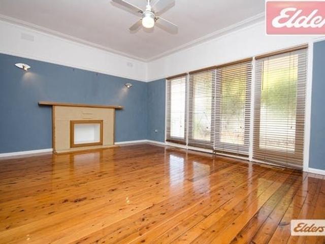 Charming Weatherboard Home in a Prime Central Wodonga Location
