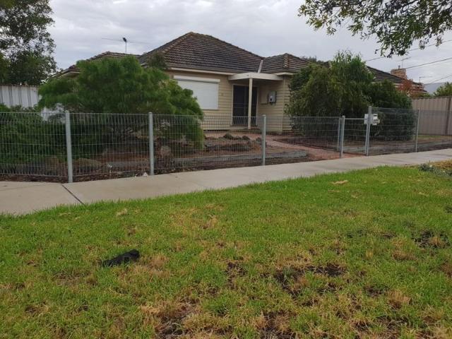 Charming Weatherboard Home in a Prime Location