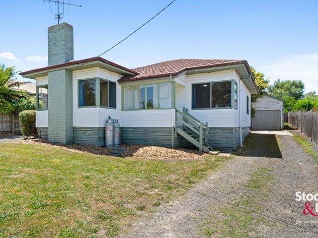 CHARMING WEATHERBOARD HOME IN PRIME WALK TO TOWN LOCATION