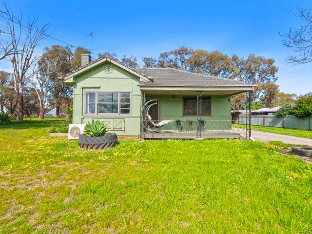 Charming Weatherboard Home on a Spacious 1,075m² Allotment