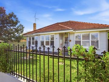 Charming Weatherboard Home Ready to Move In