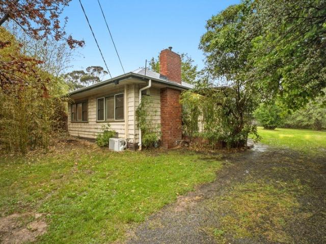 Charming Weatherboard Living with Space to Enjoy