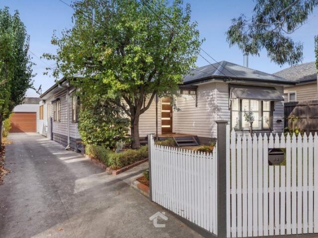 Charming Weatherboard with Luxe Finishes & Resort Style Living