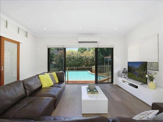Charming Yeronga Home in Prime Location