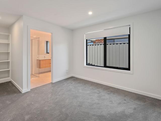 Charming Youngtown Unit