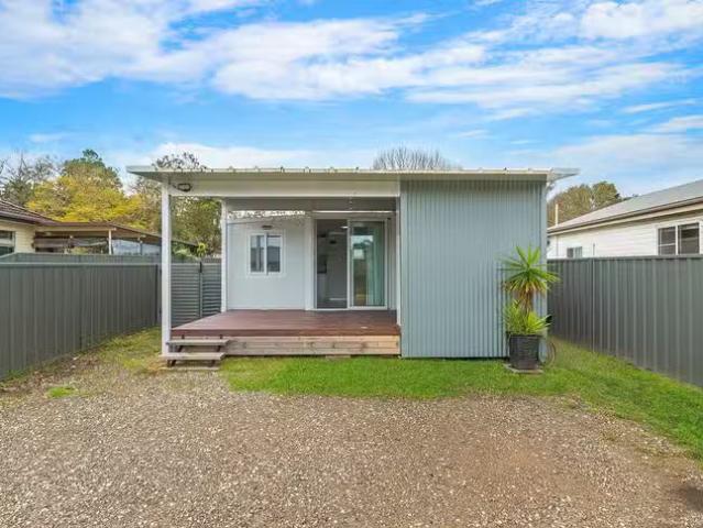 Cozy A/34 Brougham Avenue, Fennell Bay, NSW 2283